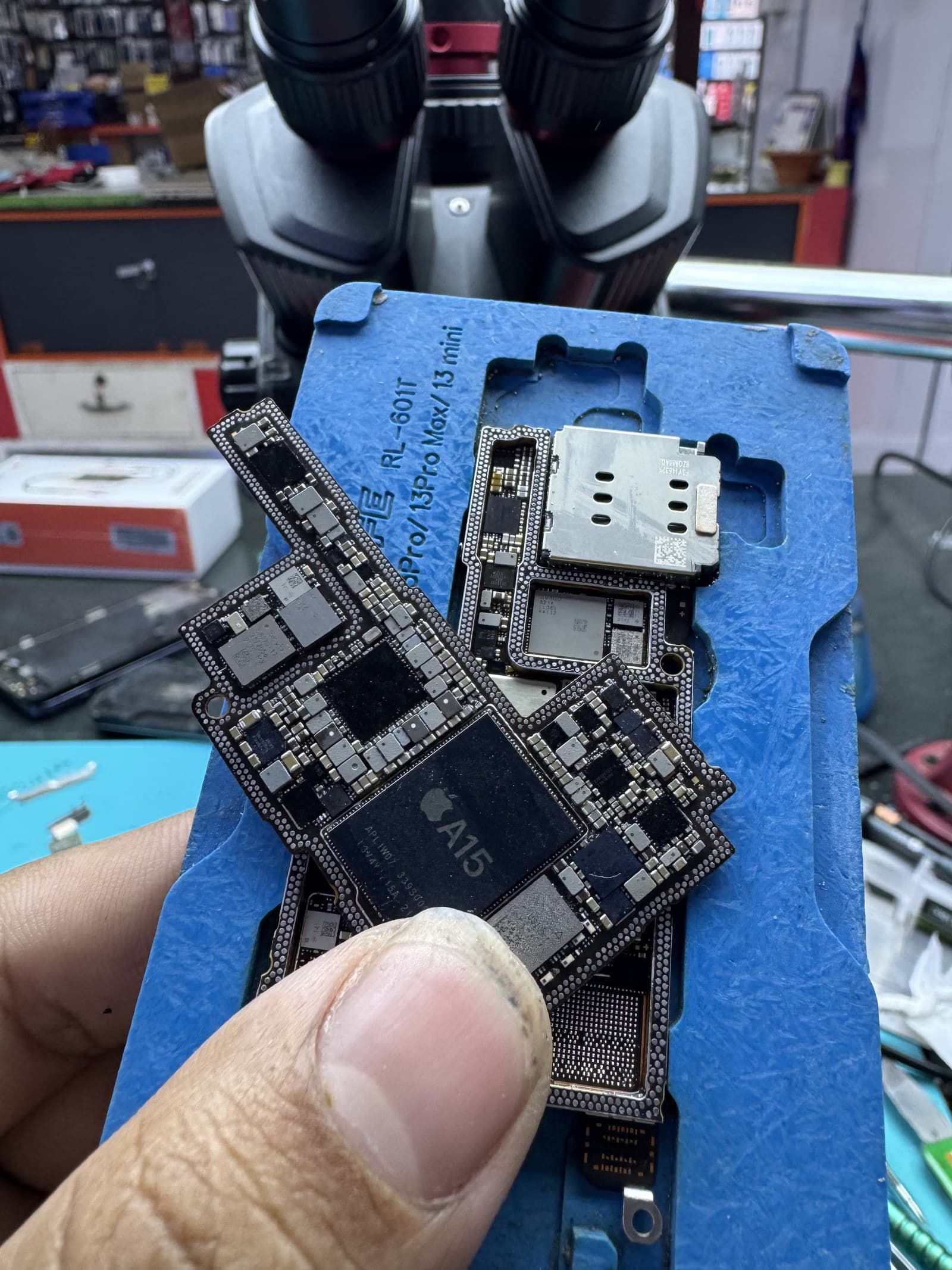 Apple A15 PCB