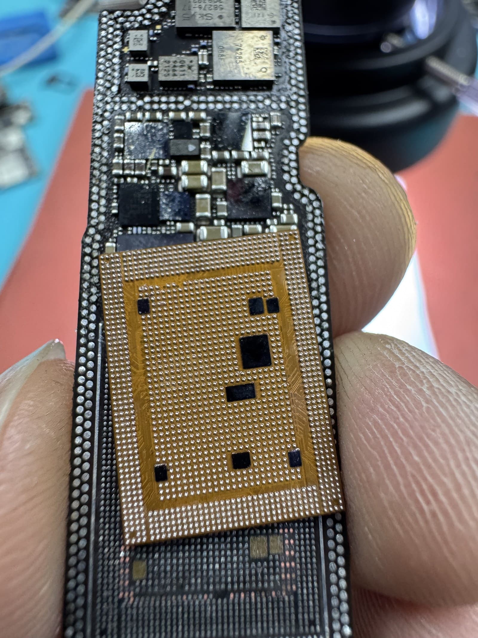 Iphone CPU reball